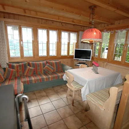 Beautiful Holiday In Brienz With Lake View 別荘 ブリエンツ